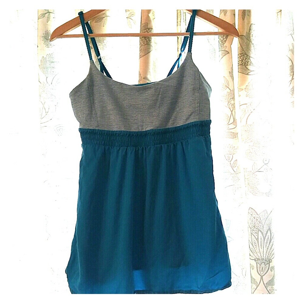 lululemon Flowy tank